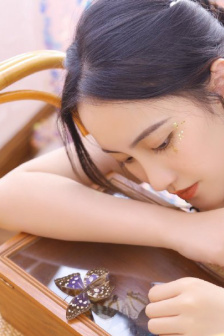 朱艺彬年轻的姐夫